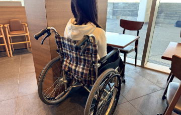 タリーズコーヒー 店内 車椅子でも利用可能です