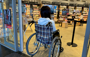 ダ・ヴィンチストア 店内 車椅子でも利用可能です