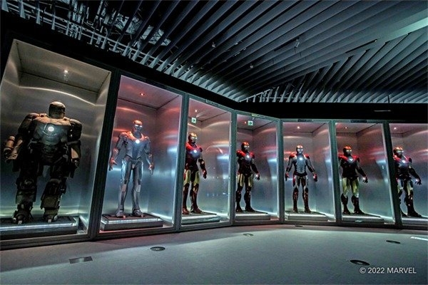 アイアンマンのアーマーの変遷を楽しむ