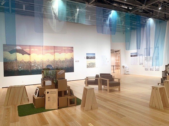「武蔵野と富士展」展示会場 内観