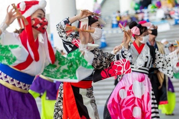 よさこい踊りの様子1