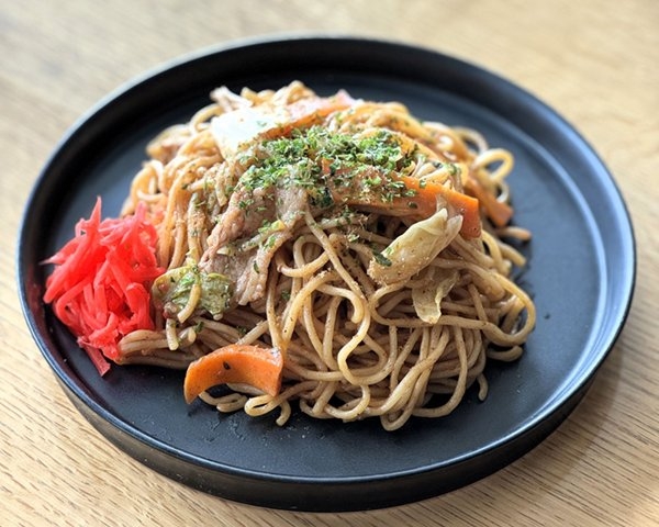 所沢産醤油を使った屋台の焼きそば