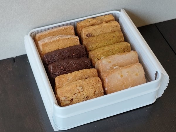 コフレスペシャル12(サブレ缶)