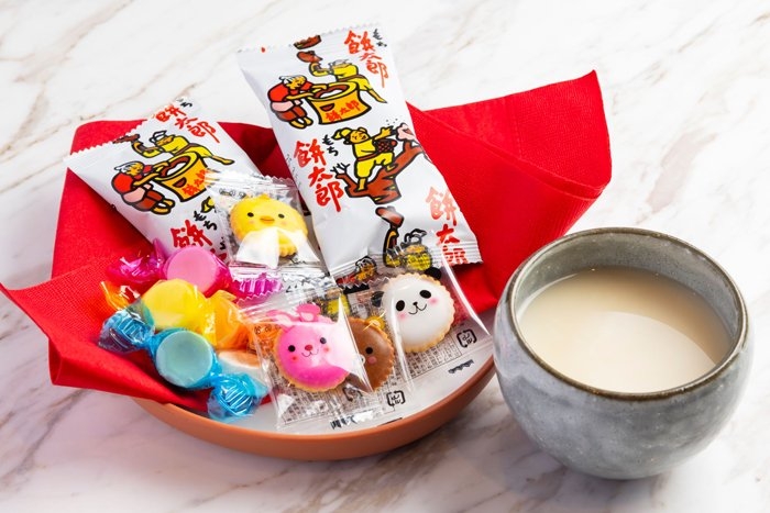 お正月の振る舞い「甘酒」&「お菓子詰め合わせセット」