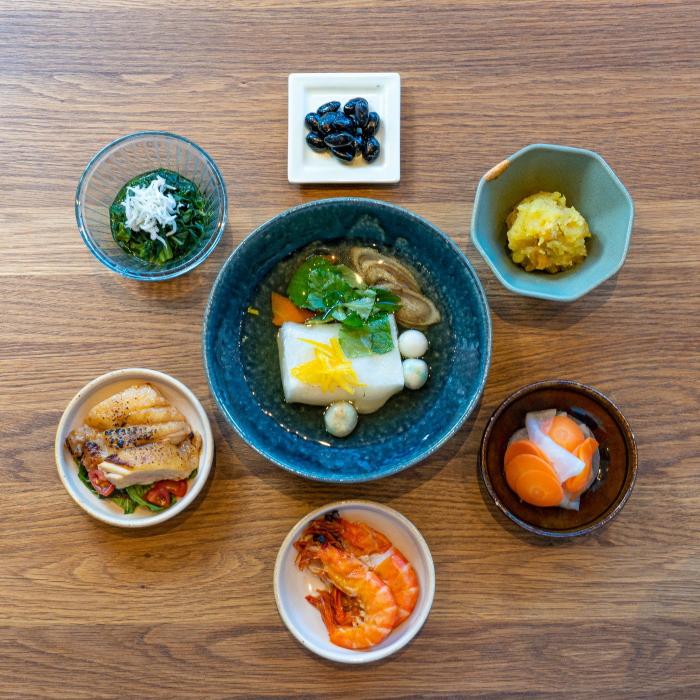 お雑煮とおばんざいのセット