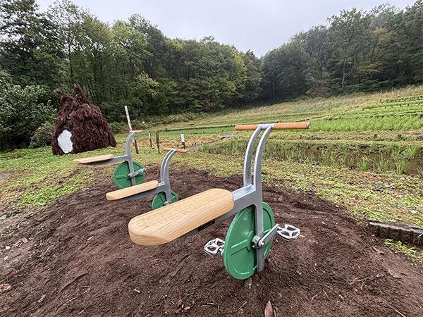 アートベンチ写真展〜「遊べるバイクベンチ」が三ケ島に生まれるまで〜