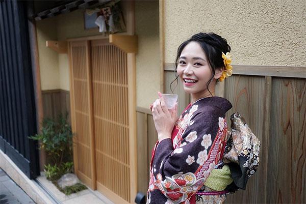 緑川静香(みどりかわしずか) 宣材写真