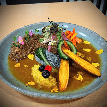 CURRY&NOBLE 強い女