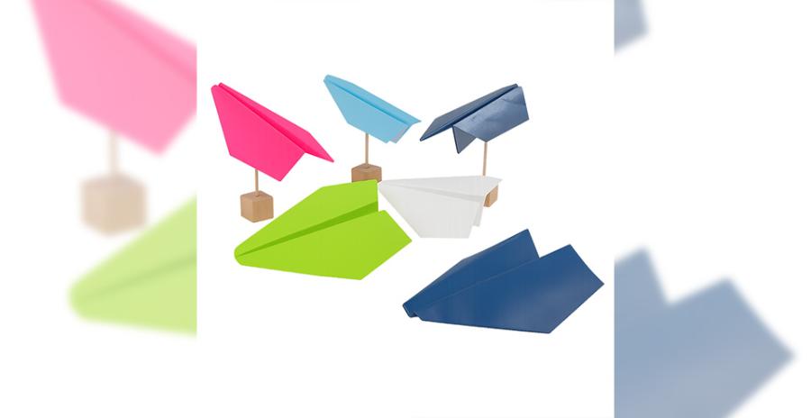 折り紙ヒコーキをつくって、飛ばそう