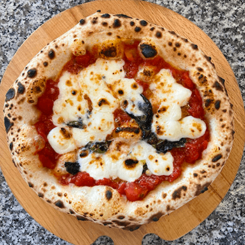 MIKIMANA PIZZA