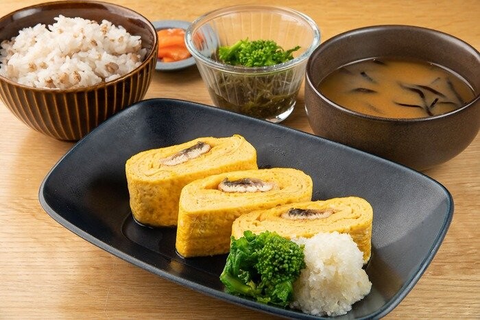 煮アナゴの出汁巻き定食