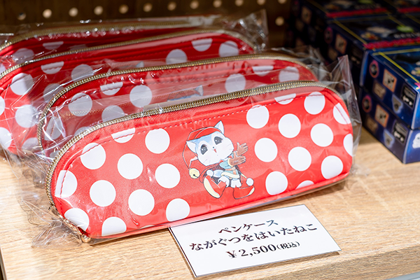 『銀河鉄道999』50周年プロジェクト 松本零士展 創作の旅路　ペンケース ながぐつをはいたねこ
