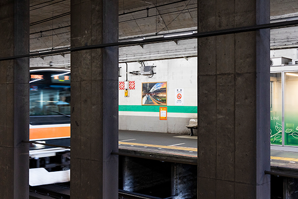 新小平駅 ホーム