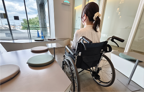 KadoCafeのテーブル席