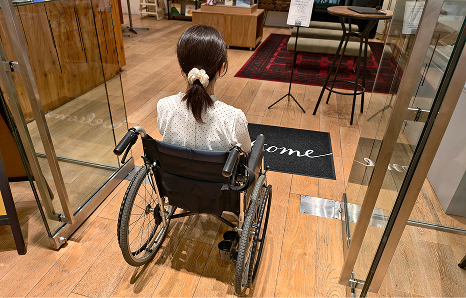 SACULA DINERの入口